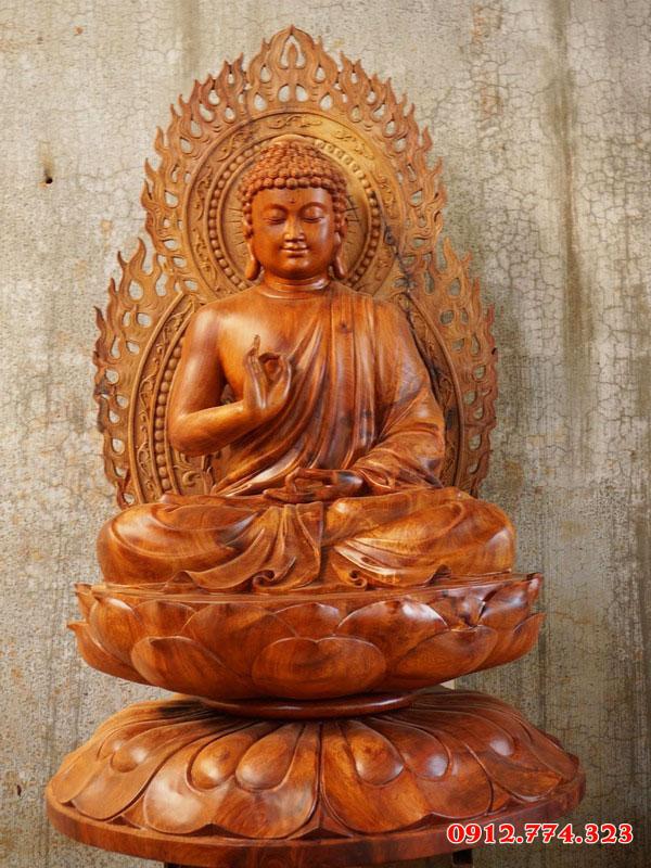 Tượng Phật Thích Ca ngồi gỗ hương